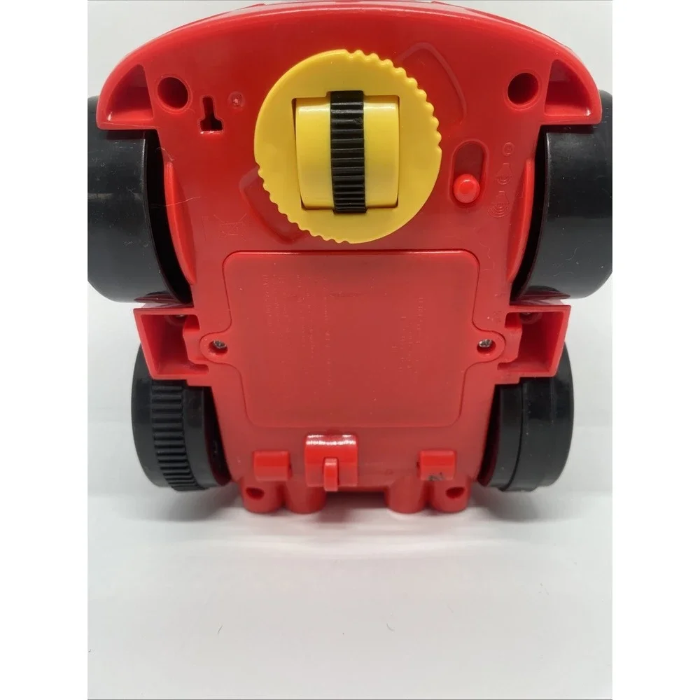 Fisher Price Lil' Zoomers Shake and Crawl Racer Red Car Rattle Baby‎